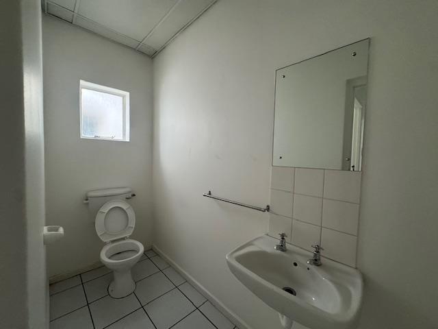 To Let Commercial Property for Rent in Fairview Eastern Cape